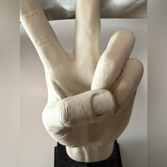 Peace Sign Hand Statue TMS Vitruvian Collection Art Sculpture - Picture 7 of 9
